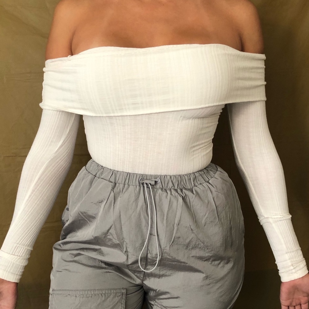 Cream bodysuit shirt